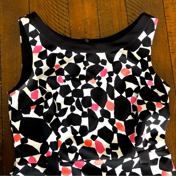 CLOE Ladies classic sleeveless dress Size 8P Black white pink mid polyester - Picture 2 of 4